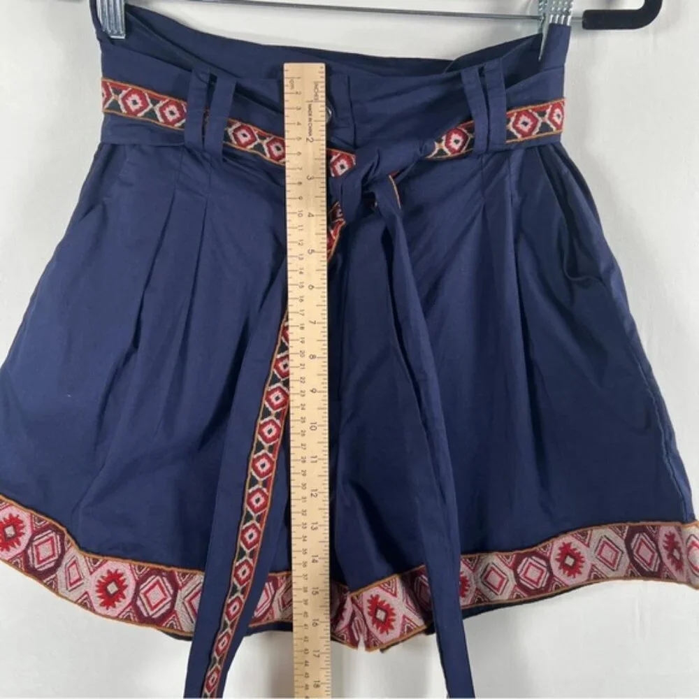 NWT CHUFY KATHMANDU HEIGHTS Keket Shorts  Pleated Navy Boho‎ Belted Tie MEDIUM